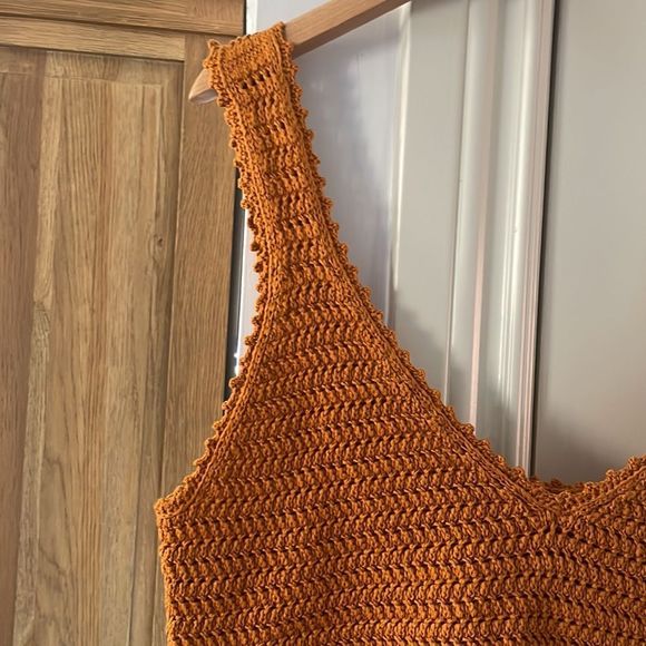 Vince. Crochet square neck tank in burnt orange large - Picture 11 of 11